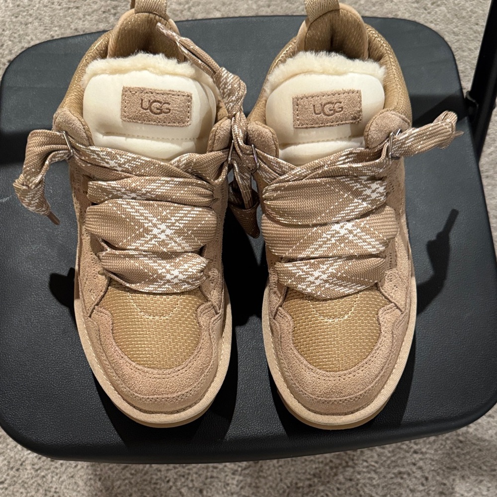 UGG women’s tan boots  Plaid Laces